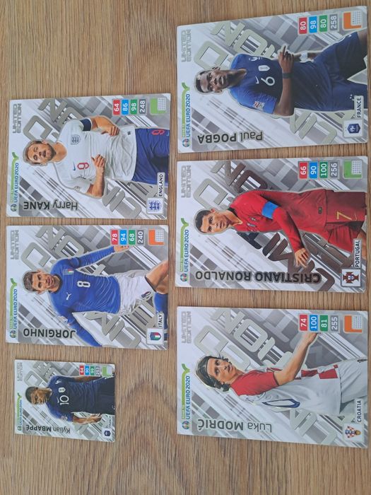 Karty piłkarskie Limited Edition DUŻE UEFA EURO 2020
