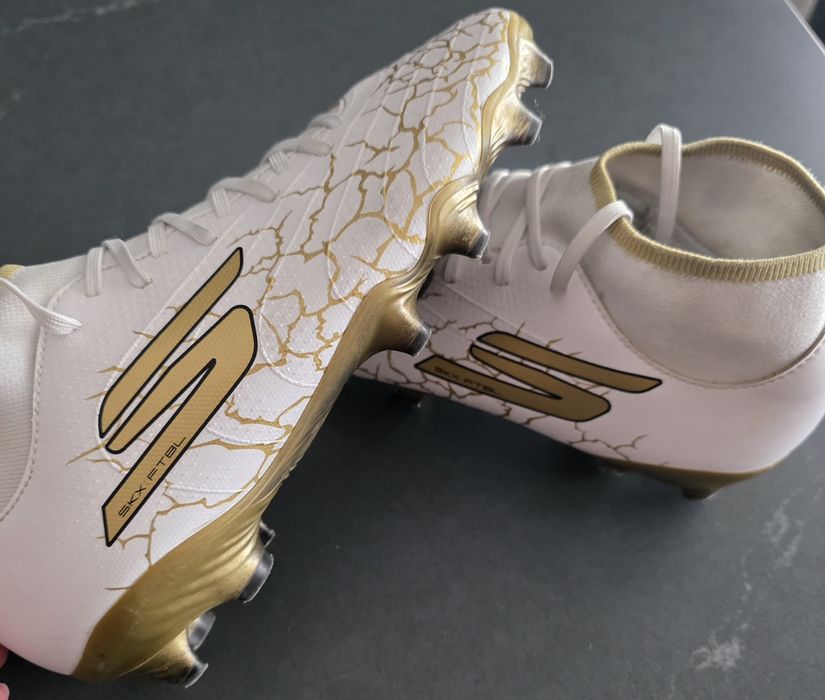 Chuteiras SKECHERS NUMERO 40