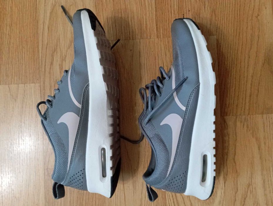 Nike air max tea 38р и Team Hustle Quick 40р: 786 грн. - Кросівки