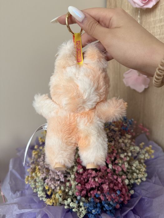 Брелок Pop Mart LABUBU THE MONSTERS: Big Into Energy.