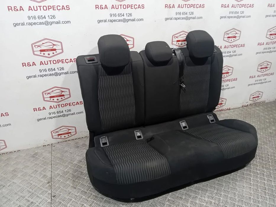 Conjunto de Bancos Peugeot 308 II SW em Tecido Original