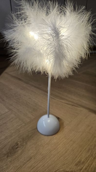 Lampa piórka biale