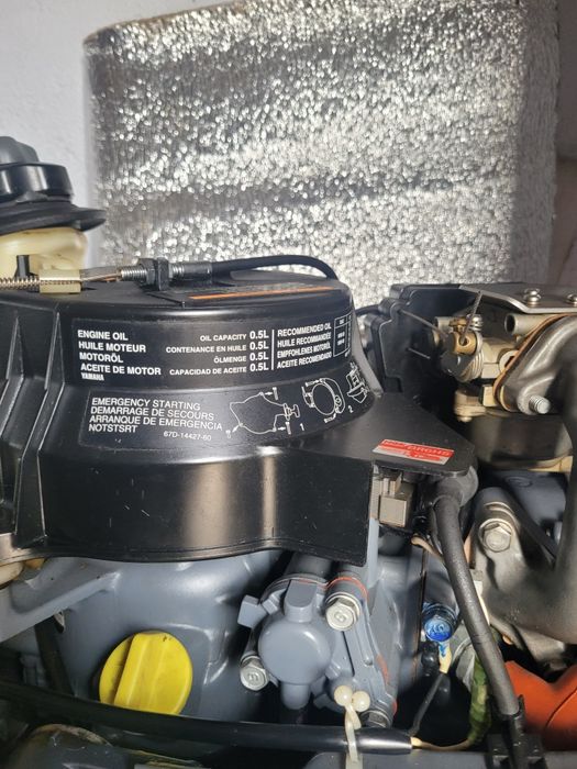 Лодочный мотор YAMAHA 4