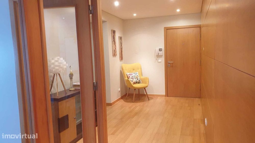 Apartamento T2 em Pico do Salomão- Condomínio fechado com Piscina