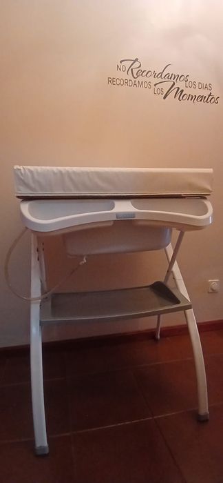 Fraldário + Banheira