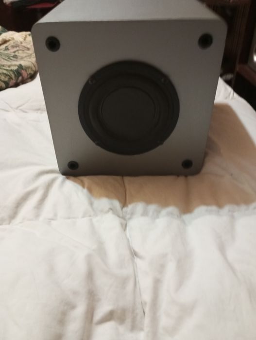 Caixa de subwoofer