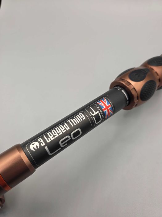 Tripé Carbono - 3 Legged Thing Leo 2.0 + AirHead Pro