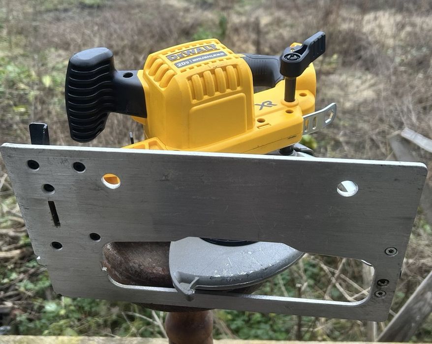 Паркетна DeWalt DCS574