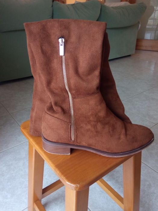 Botas Camurça Cano alto Stradivarius