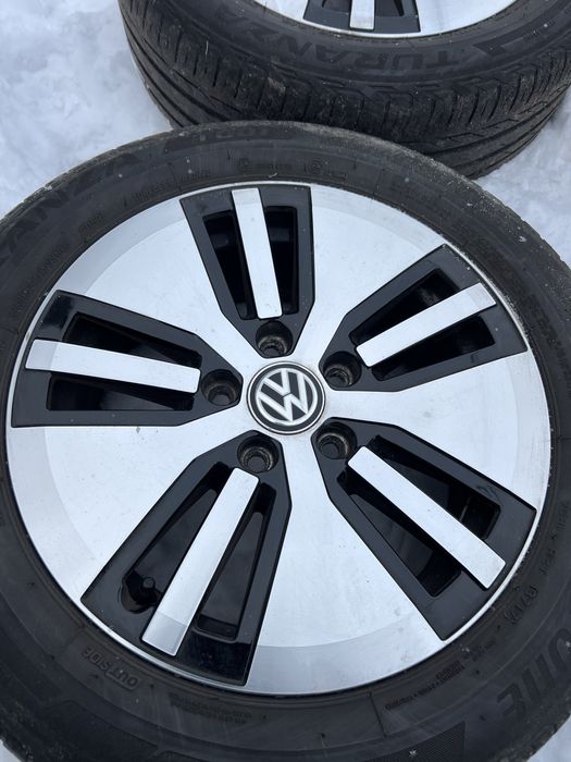 Диски Volkswagen Astona R16 e-golf з літьою гумою 205 55