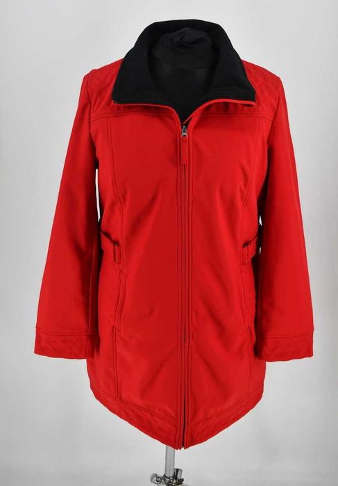Czerwona, taliowana kurtka softshell Paola 42