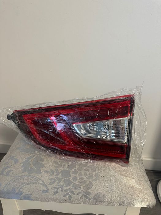 Oryginalna lampa tylna prawa klapa bagażnika