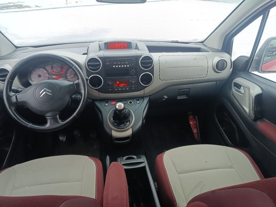 Citroen Berlingo 2011 год 1.7 Турбо Дизель!!