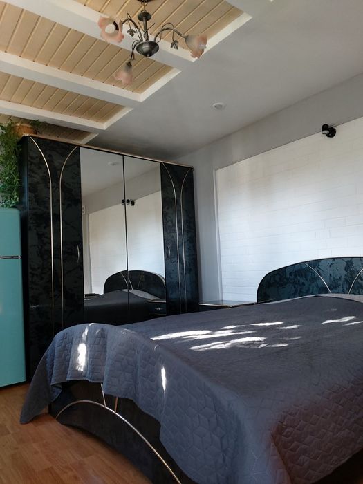 Продам двоповерховий будинок.Біля Фан-клуб.