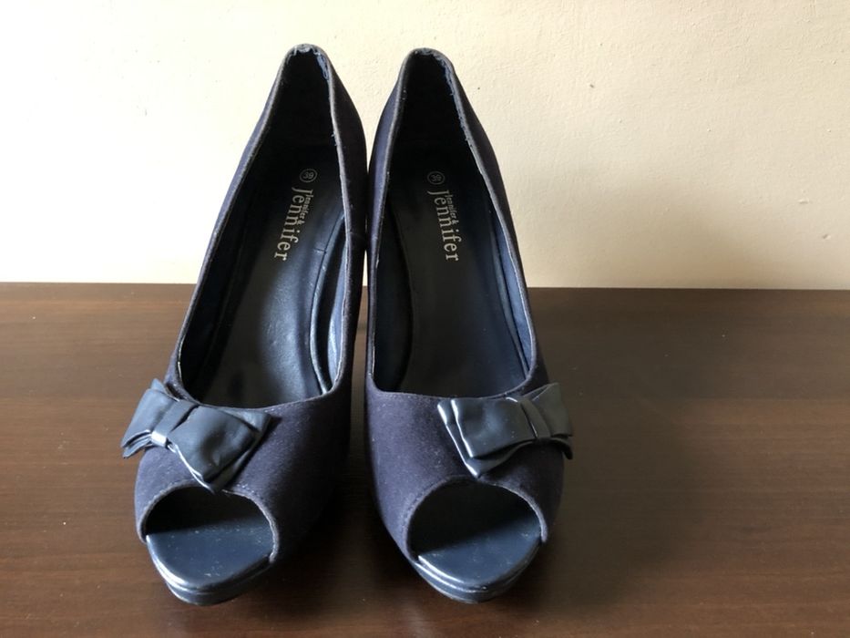 Granatowe szpilki CCC JENNIFER. Roz. 39 wys ok 10 cm
