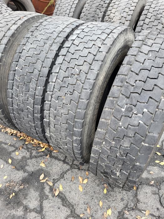 Шини б/у 295/80R22.5