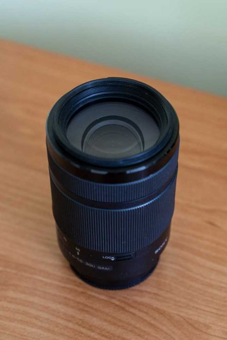 Sony DT 4.5-5.6/55-300 SAM mocowanie Sony A