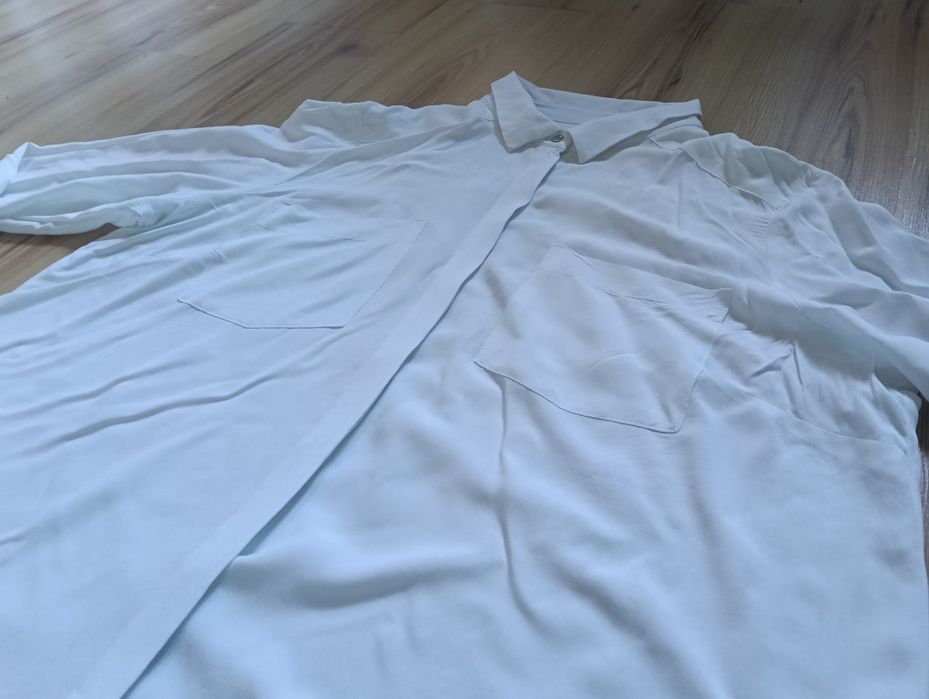 Biała koszula oversize
