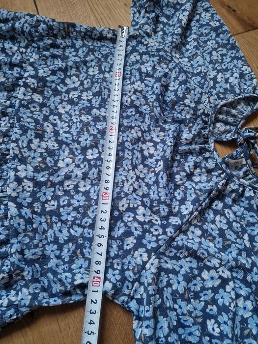 Słodka sukienka Only typu Baby Doll z wycięciem na plecach