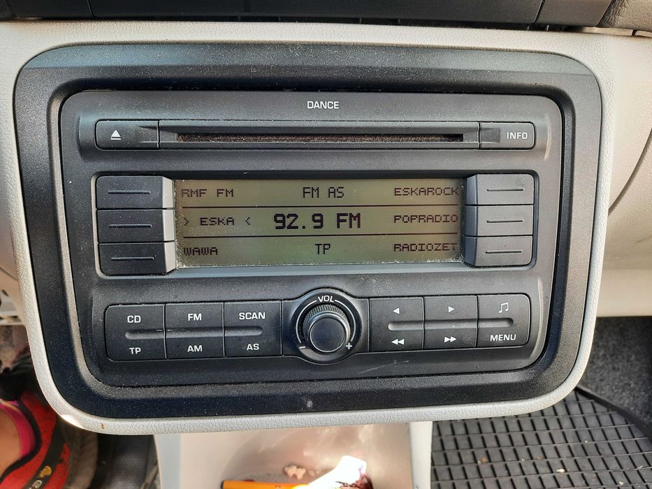 Radio CD Dance Skoda Fabia 2 II Roomster