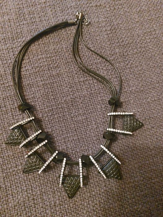 Цепочка,поводок,украшение,бусы