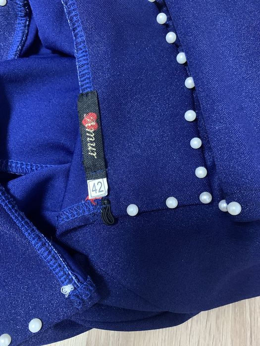 Платье короткое с длинным рукавом