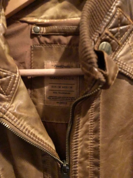 Casacos Homem Pull Bear e Berskha