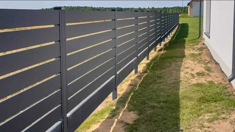 ogrodzenie palisadowe z montazem