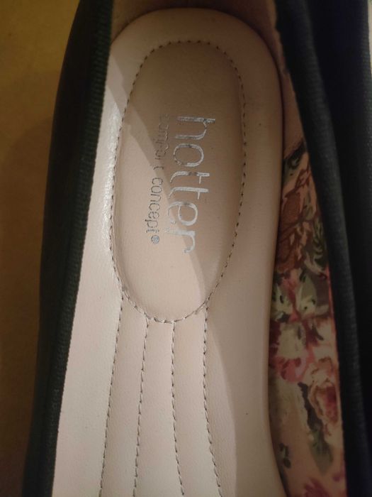 Buty baleriny półbuty Hotter r. 41 jak nowe