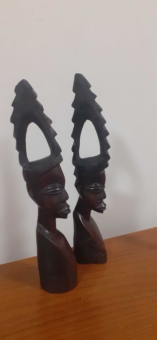 Par Máscara  Africana Pau Santo