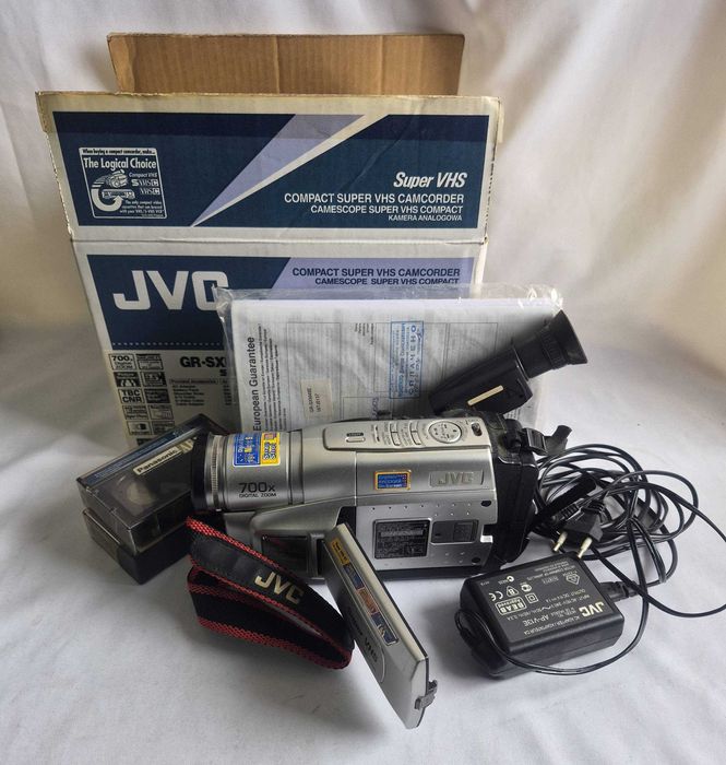 Видеокамера JVC GR-SXM 49E