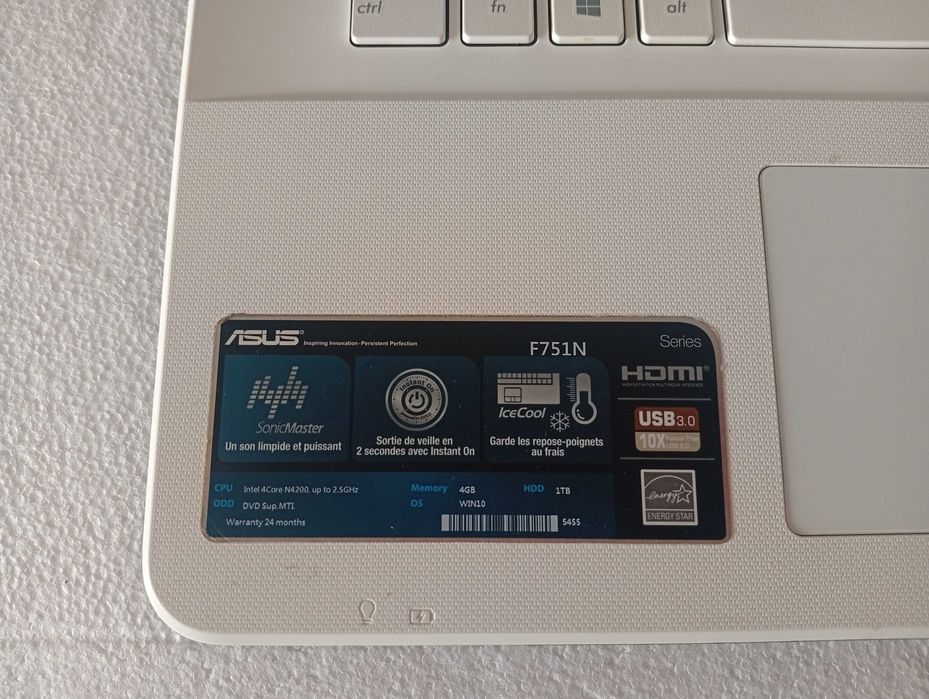 Asus X751N Pentium + IINTEL HD505 + 8GB RAM + SSD