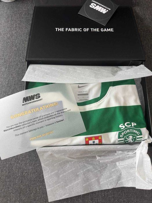 Camisola assinada Francisco Trincão