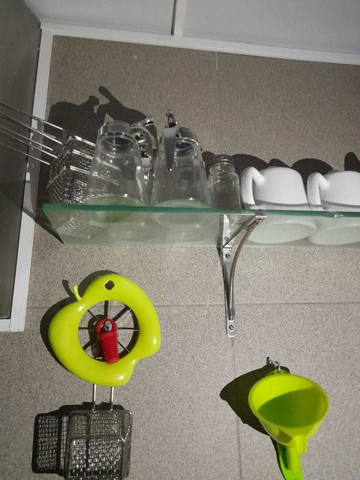 Loiças e utensílios diversos