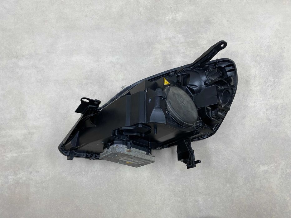 Передні ксенонові фари Opel Zafira B AFL