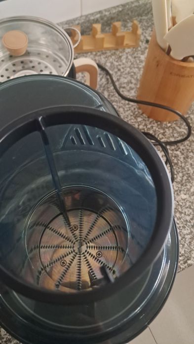 Centrifuga/extrator de sumo