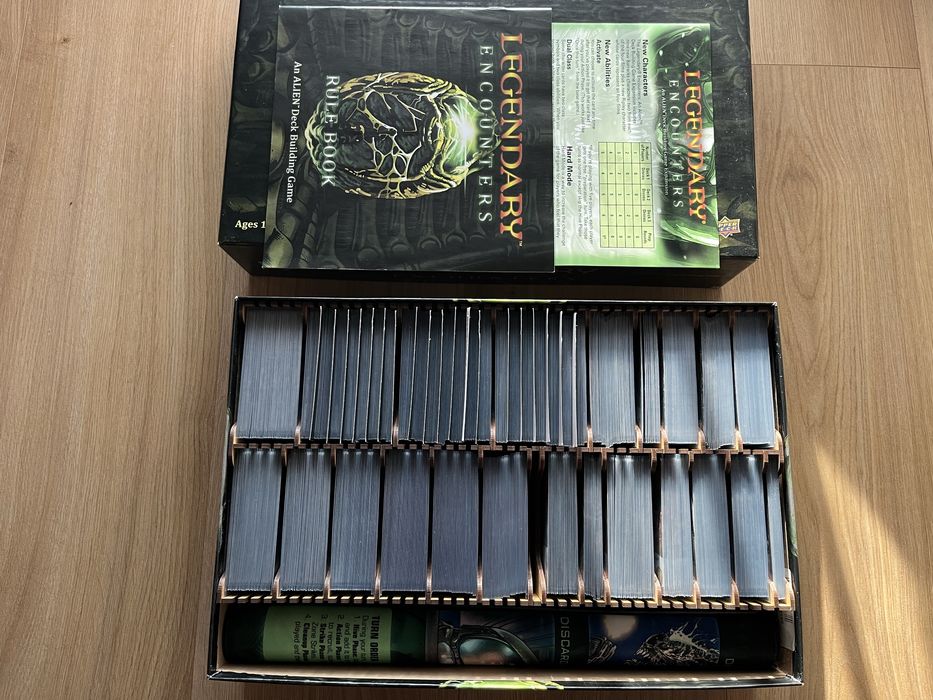 Legendary Encounters Alien Dodatek Insert Koszulki