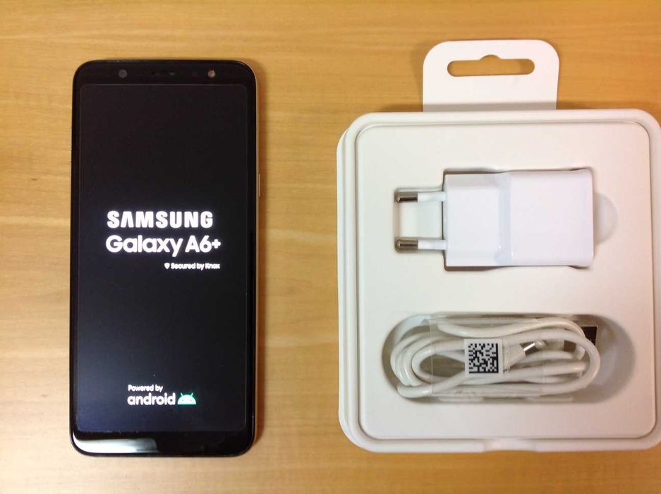 Telemóvel Samsung Galaxy A6+ 32GB Dual Sim Rosa Como Novo (c/portes)