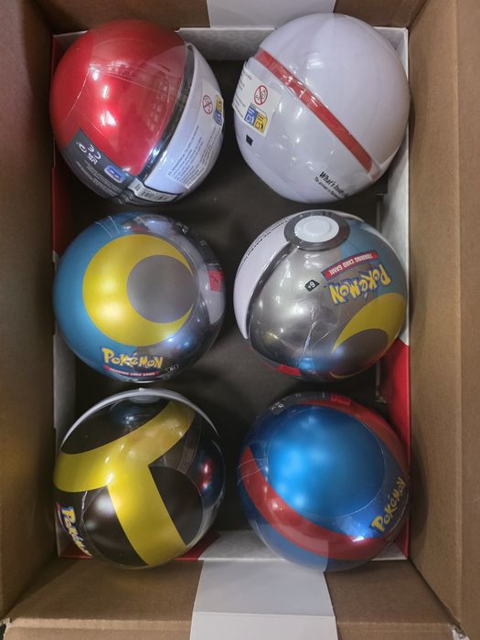 Pokémon pokeball B26