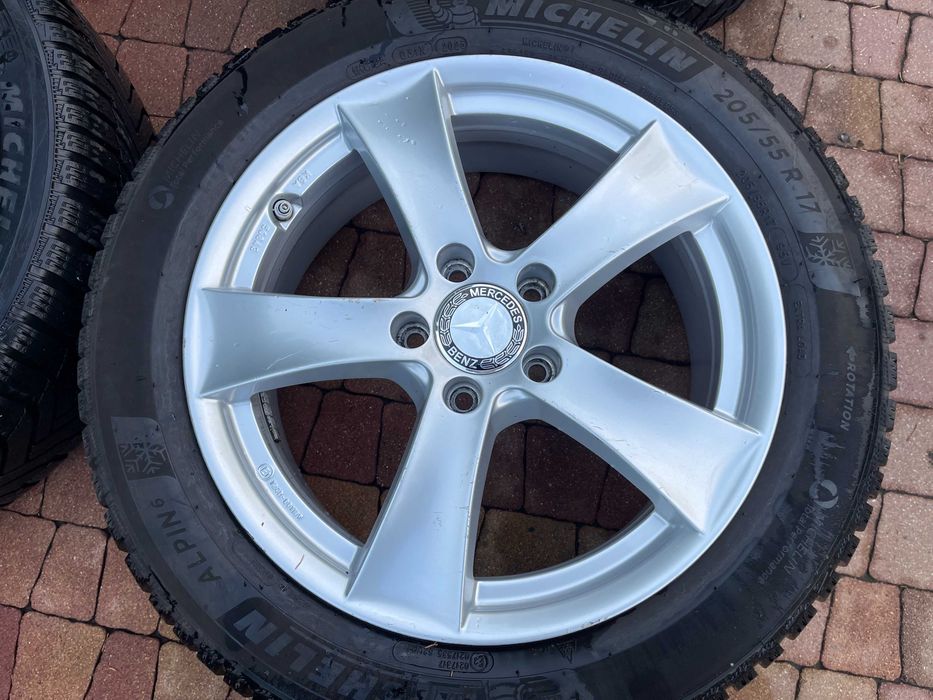 3899. Koła zimowe Mercedes A B CLA 5x112 ET44 205/55/17 24r 6.8/7.2mm