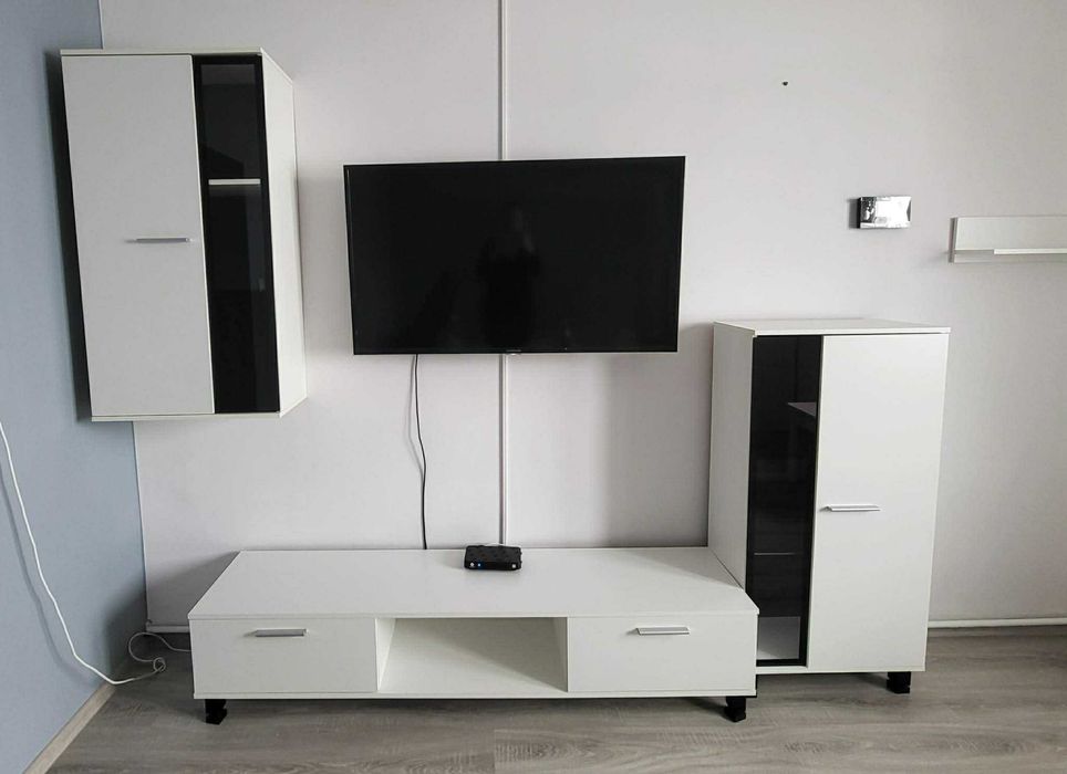 Meblościanka Salsa biała Używana Stan Idealny