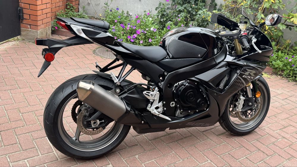 SUZUKI GSX-R750 Сузуки з Японії