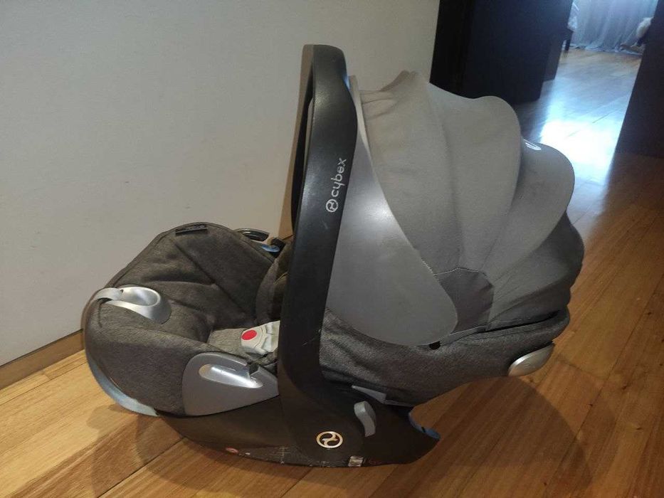 Quinny Mood Stroller + Cybex Q Plus Infant Car Seat + ISOFIX Base + Adapters64564054112899123