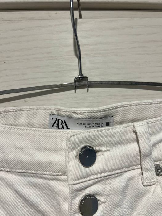 Білі джинси Zara