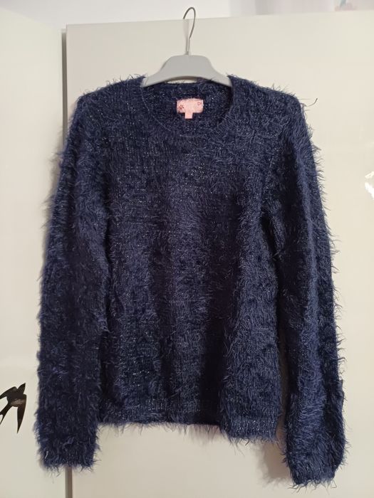 Śliczny sweterek dziewczęcy Pocopiano r.140