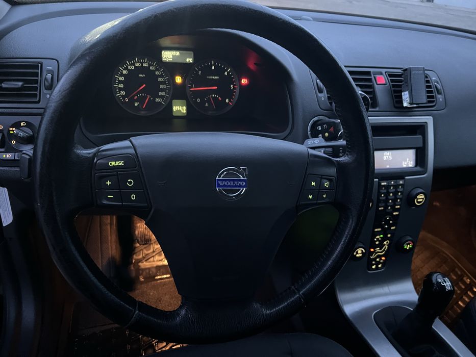Продам Volvo V50 2.0 для військових