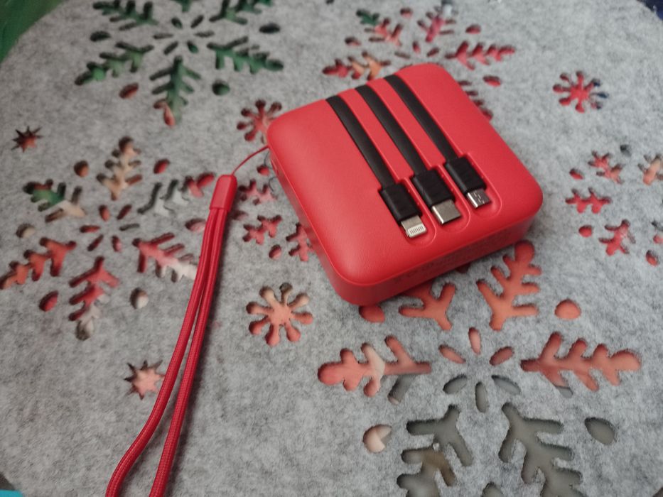 Powerbank na 3 kable NIE SPRAWNY