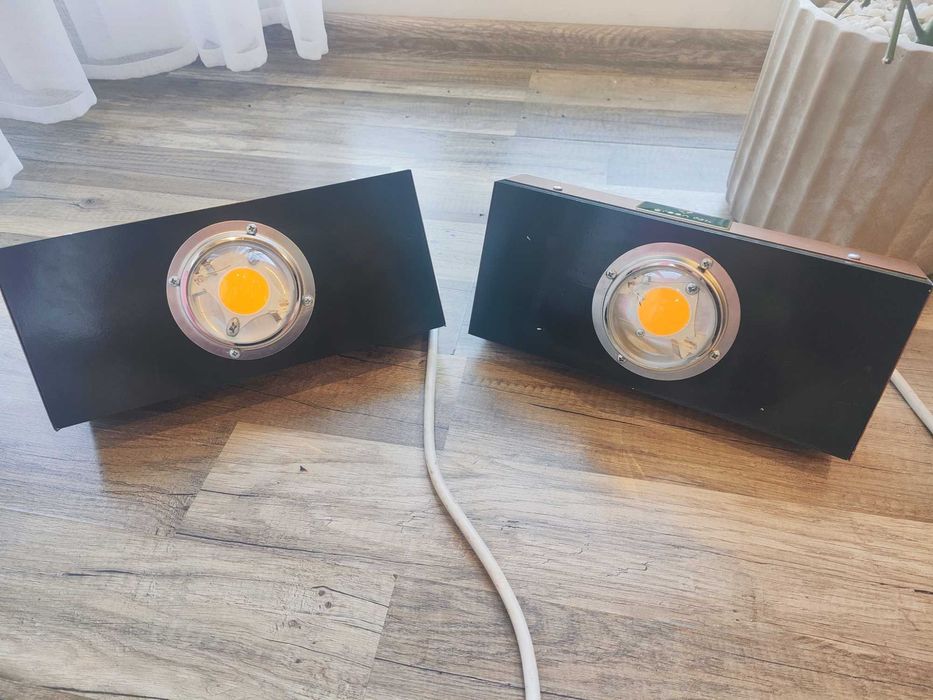 DWIE LAMPY  LED Maroko 1 120° 150W