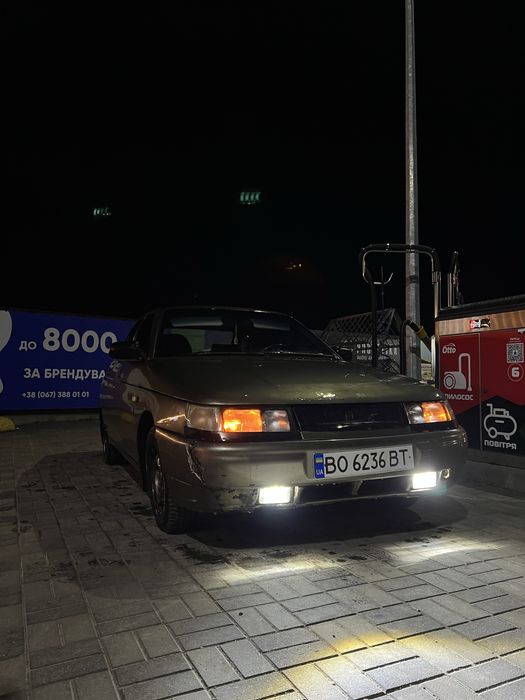 Автомобіль Ваз 2110