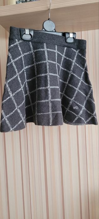 Спідниці Massimo Dutti Zara 6-7 і 7-8 років